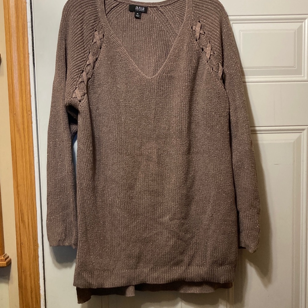 Ana Women's V-Neck Sweater in Taupe XL‎